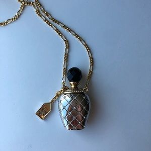 DISNEY COUTURE ALICE IN WONDERLAND BOTTLE NECKLACE